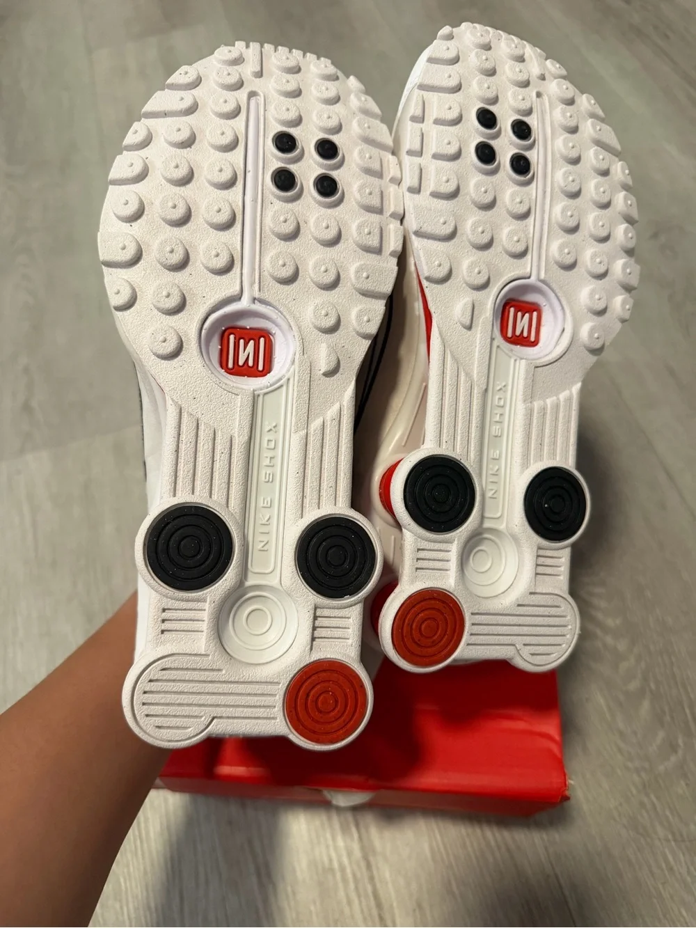 Nike shox youth 6 fits a woman 7